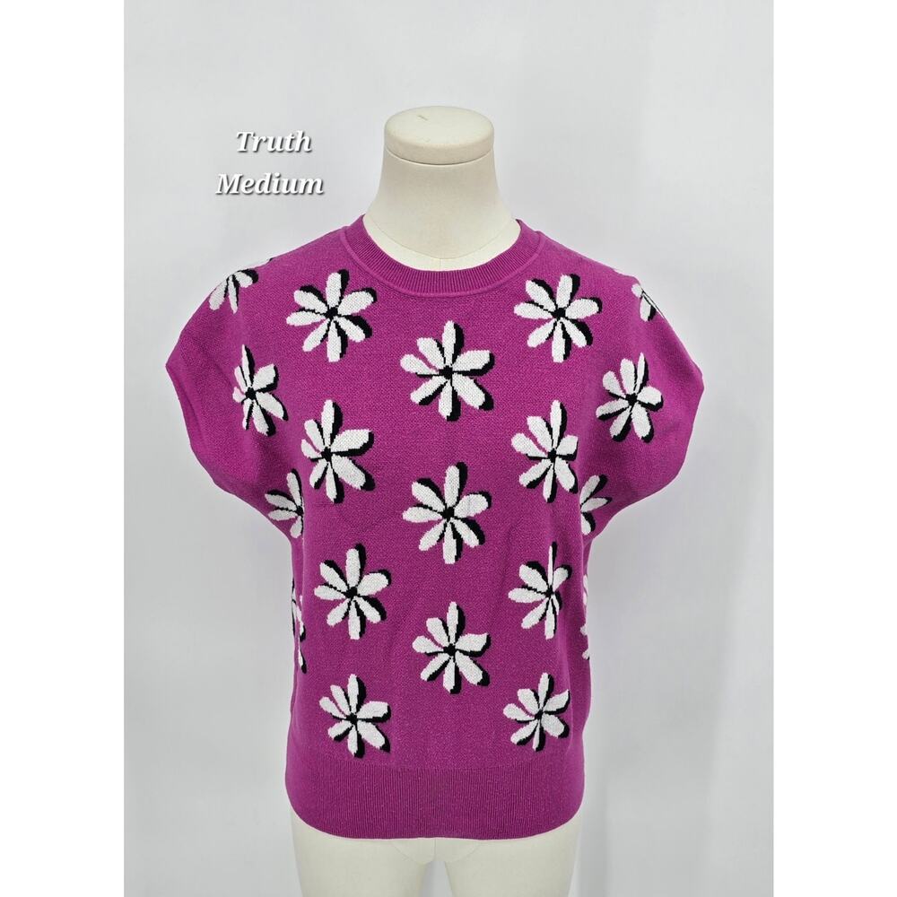 Truth by Republic  Magenta Daisy Print Sleeveless Knit Pullover Sweater